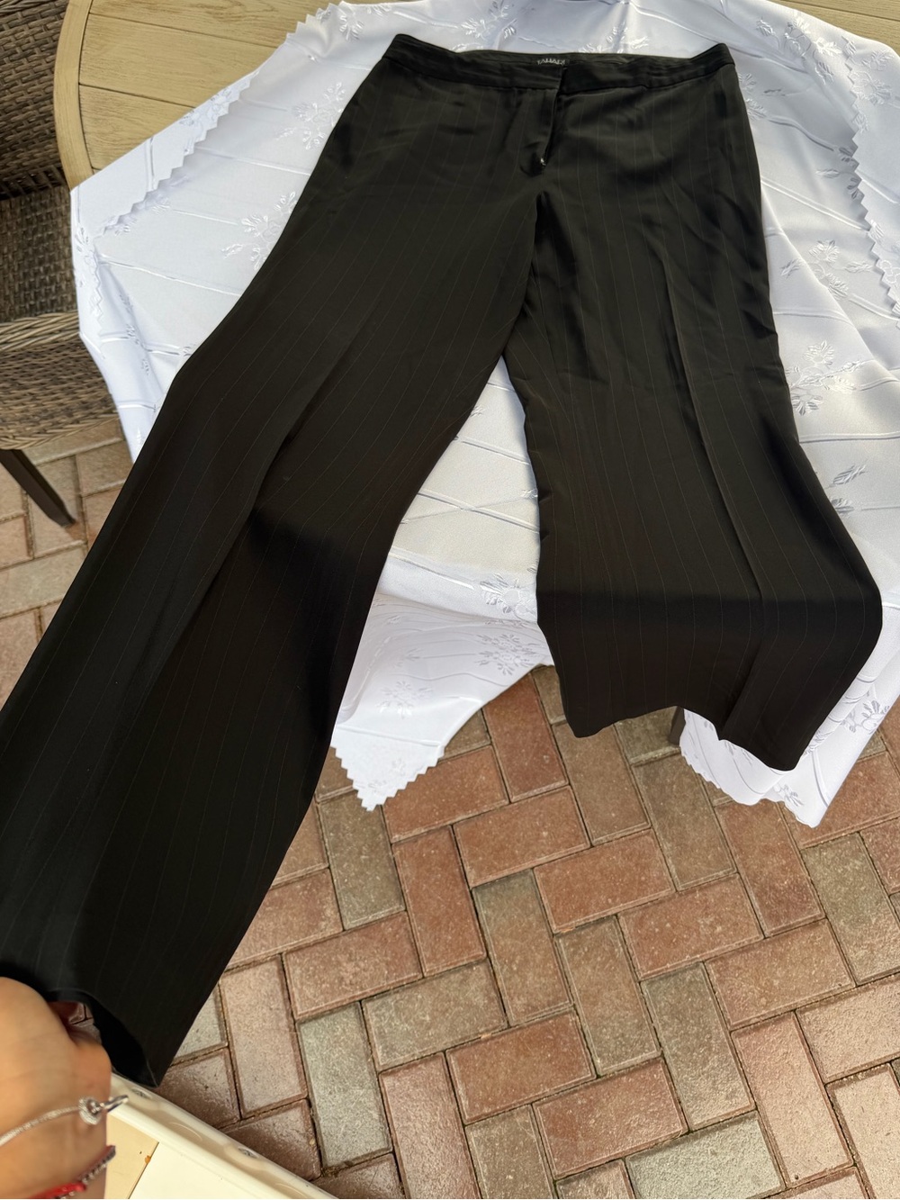 Tahari Black Pinstripe Wide-Leg Dress Pants Size 8